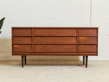 Load image into Gallery viewer, 9 Drawer Louvered Drawer Dresser