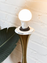 Load image into Gallery viewer, Mushroom Tulip Lamp