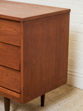 Load image into Gallery viewer, 9 Drawer Louvered Drawer Dresser