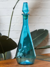 Load image into Gallery viewer, Blue Vintage Vase Blenko