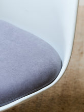 Load image into Gallery viewer, Single Swivel Chair