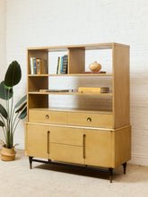 Load image into Gallery viewer, 1960’s New England Mason Hutch Bar