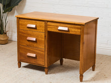 Load image into Gallery viewer, Oak Vintage Desk
