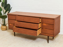 Load image into Gallery viewer, 9 Drawer Louvered Drawer Dresser