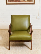 Load image into Gallery viewer, Zayden Lounge Chair in Green Leather