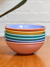 Load image into Gallery viewer, Rare Lindt-Stymeist Vintage set