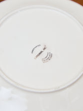 Load image into Gallery viewer, Set of 4 Post Modern Shell Desert Plates