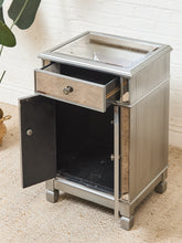 Load image into Gallery viewer, Mirrored Cabinet