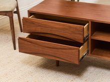 Load image into Gallery viewer, Thiago Low Profile Media Stand