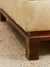 Load image into Gallery viewer, Vintage Lounge Chair