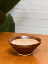 Load image into Gallery viewer, Suribachi Japanese Vintage Mortar Pottery Textured Bowl
