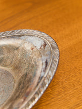 Load image into Gallery viewer, Silver Plated Oval Braided Edge Tray