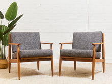 Load image into Gallery viewer, Vintage Danish Lounge Chair