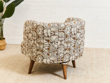 Load image into Gallery viewer, Sabin Chair in Juluna Cuba