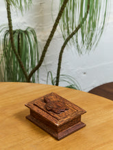 Load image into Gallery viewer, Hand Carved Turtle Trinket Box From Costa Rica