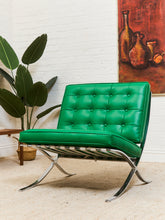 Load image into Gallery viewer, Kelly Green Barcelona Style Chair