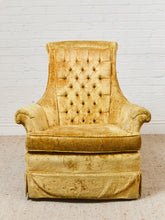 Load image into Gallery viewer, Fairfield 1970’s Regency Vintage Club Chair
