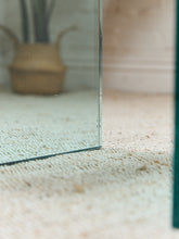 Load image into Gallery viewer, Italian Vintage Pace Table
