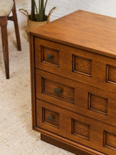 Load image into Gallery viewer, Henredon Lowboy Chest of Drawers