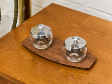 Load image into Gallery viewer, Vintage Ware Glass Condiment Set