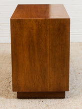 Load image into Gallery viewer, Henredon Lowboy Chest of Drawers