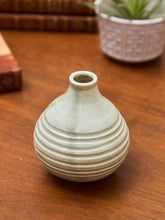 Load image into Gallery viewer, Small Signed Studio Pottery with Concentric Circles
