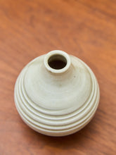 Load image into Gallery viewer, Small Signed Studio Pottery with Concentric Circles