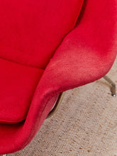 Load image into Gallery viewer, Womb Style Chair