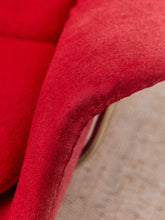 Load image into Gallery viewer, Womb Style Chair