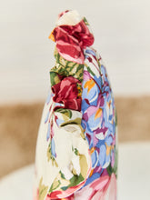 Load image into Gallery viewer, Flower Heart Pillow