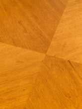 Load image into Gallery viewer, Pedestal Side Table