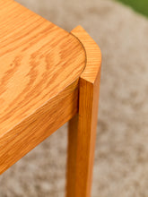 Load image into Gallery viewer, Foundry Oak Dining Table