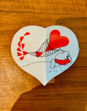 Load image into Gallery viewer, Love Talks Ziggy Catch a Heart Shaped Jewelry Box