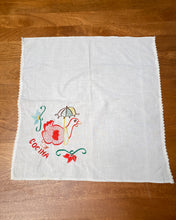 Load image into Gallery viewer, Vintage Embroidered Cocina Table Topper/Doily