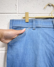 Load image into Gallery viewer, Vintage Levi’s Action Jeans for Men