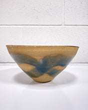 Load image into Gallery viewer, Decorative Stoneware Bowl