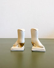 Load image into Gallery viewer, Vintage Toy Soldier Salt and Pepper Shakers - Made in Japan