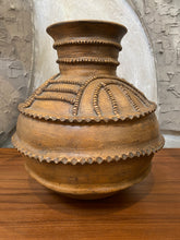 Load image into Gallery viewer, Primitive Brutalist Pottery