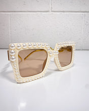 Load image into Gallery viewer, Rectangular Pearl Sunnies
