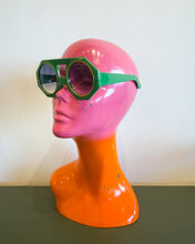 Load image into Gallery viewer, Bright Green Sunnies