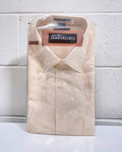 Load image into Gallery viewer, Vintage Van Heusen Short Sleeve Shirt (16)