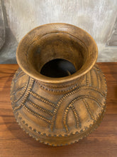Load image into Gallery viewer, Primitive Brutalist Pottery