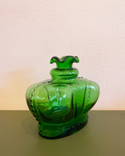 Load image into Gallery viewer, Emerald Green Vase