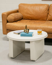 Load image into Gallery viewer, Cressy White Round Table