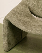 Load image into Gallery viewer, Tobino Lounge Chair in Green