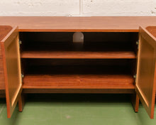 Load image into Gallery viewer, Eduardo Credenza