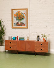 Load image into Gallery viewer, Eduardo Credenza