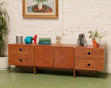 Load image into Gallery viewer, Eduardo Credenza