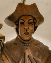 Load image into Gallery viewer, Vintage Colonial Man Lamp