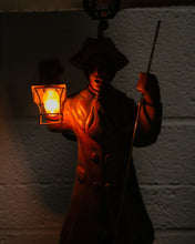 Load image into Gallery viewer, Vintage Colonial Man Lamp